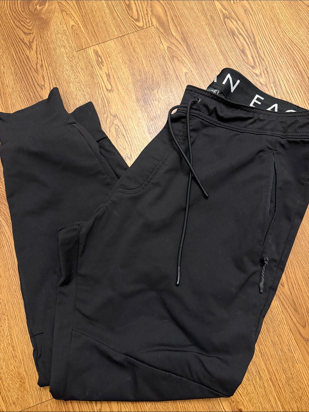 American Eagle Outfitters Black Drawstring Joggers
